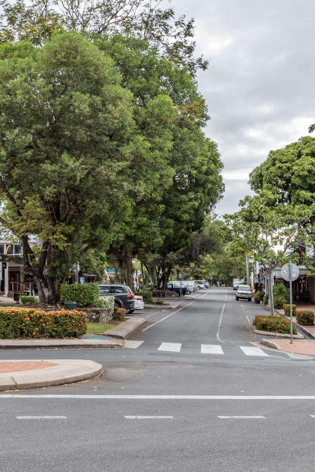 Macrossan Street